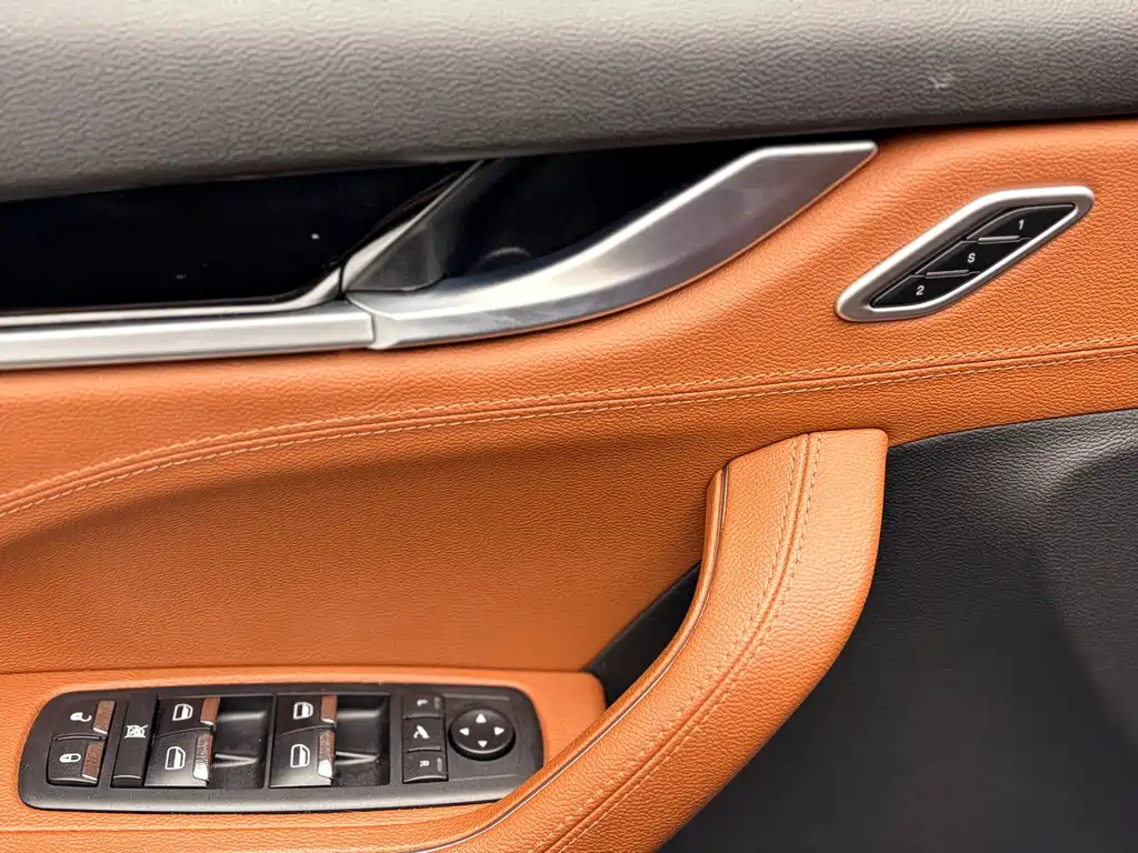 Maserati Levante 2021 — фото 11