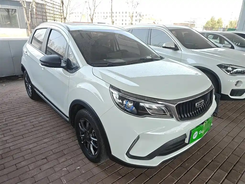 Geely Vision X3 2022 — фото 4