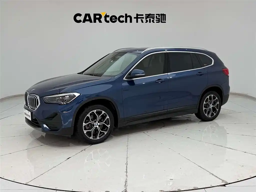 BMW X1 2022 — фото 1