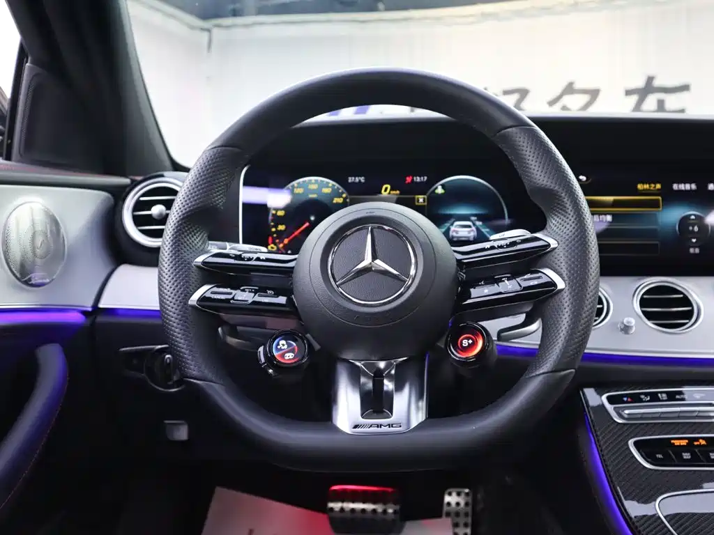 Mercedes-Benz E-Class AMG 2023 — фото 12