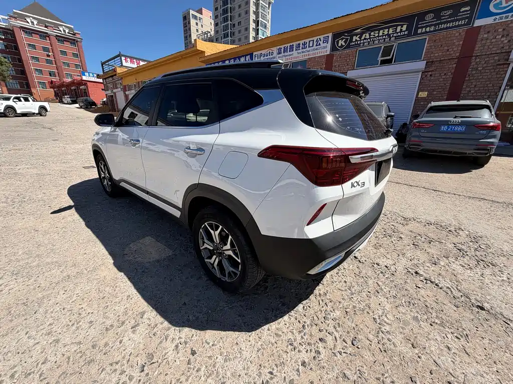 Kia KX3 2022 — фото 4