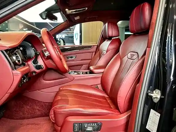 Bentley Bentayga 2021