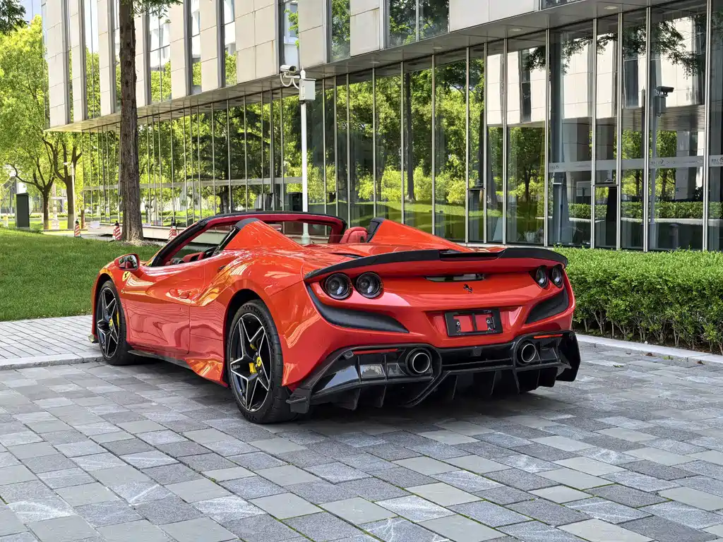 Ferrari F8 2021 — фото 44