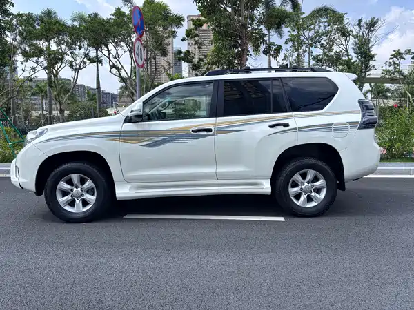 Toyota Prado 2010