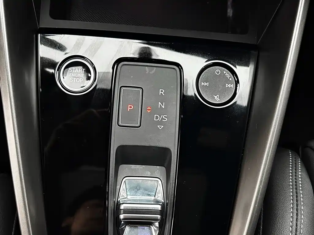Audi A3 2023 — фото 13