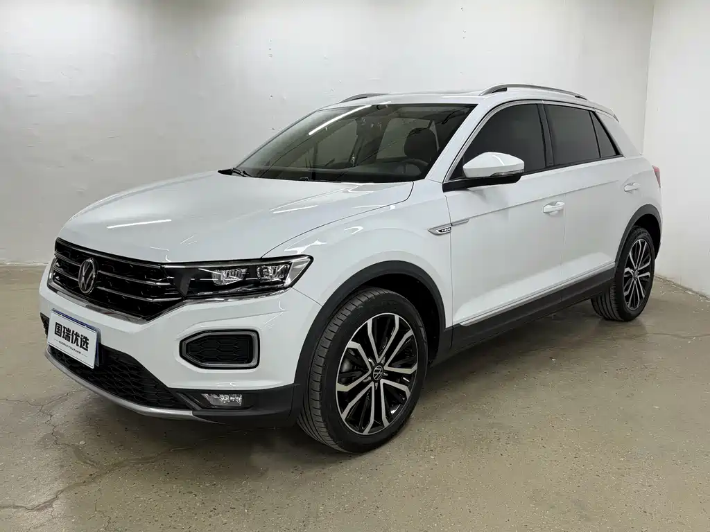Volkswagen T-Roc 2022 — фото 1