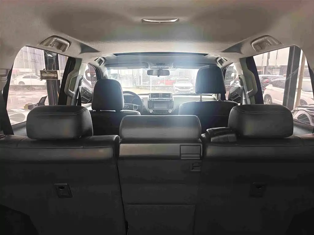 Toyota Prado 2017 — фото 17