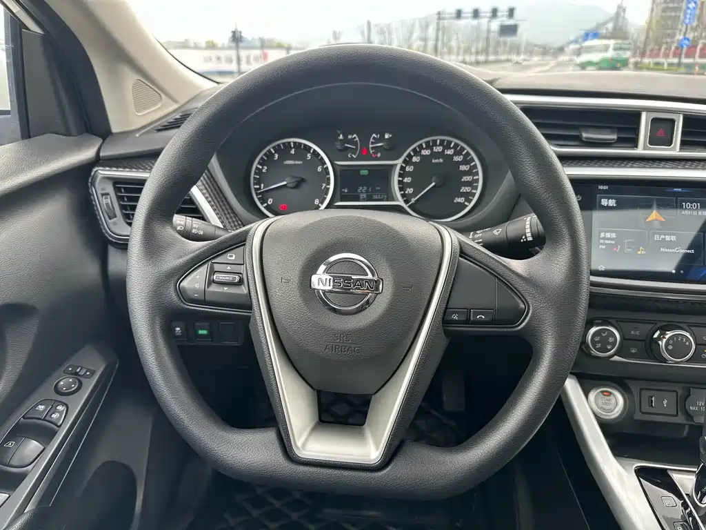 Nissan Bluebird 2019 — фото 15