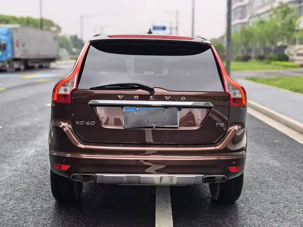 Volvo XC60 2015 — фото 6