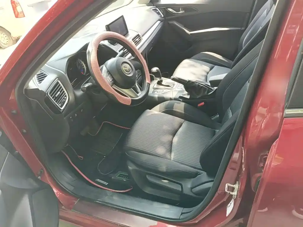 Mazda 3 Axela 2015 — фото 15