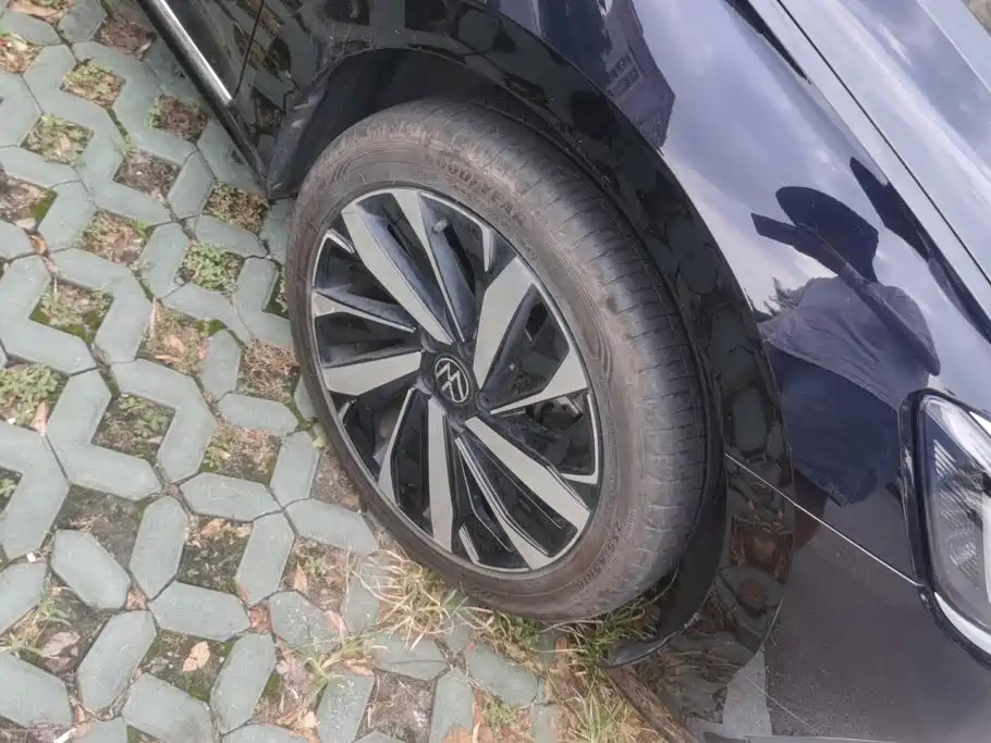 Volkswagen Passat 2024