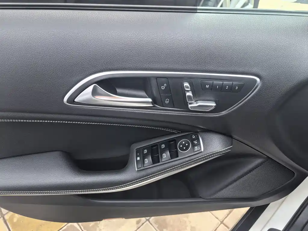 Mercedes-Benz GLA 2019 — фото 12