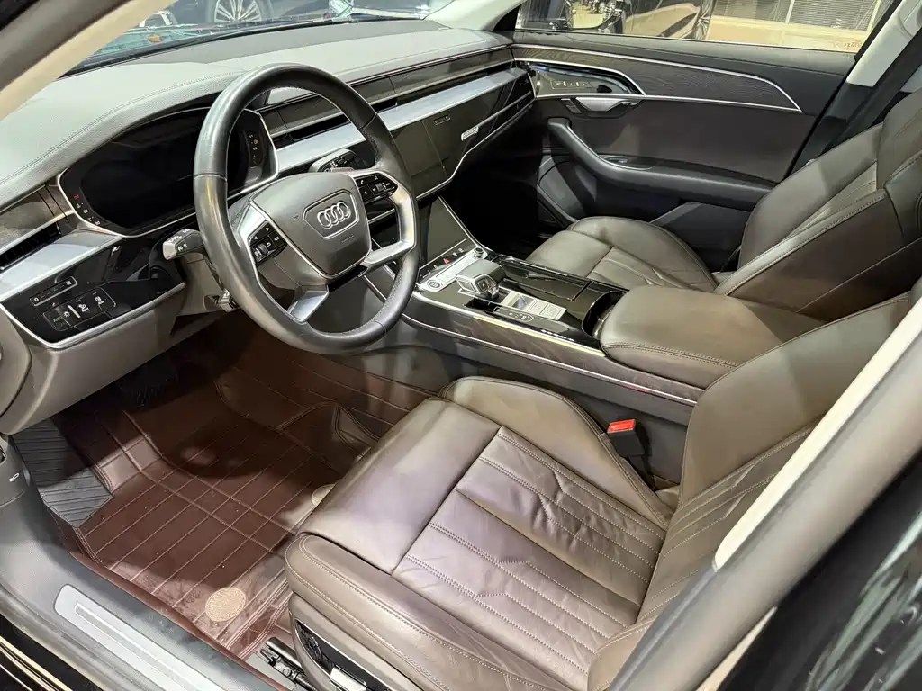 Audi A8 2023