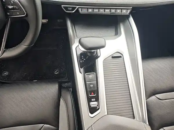 Geely Xingrui 2023