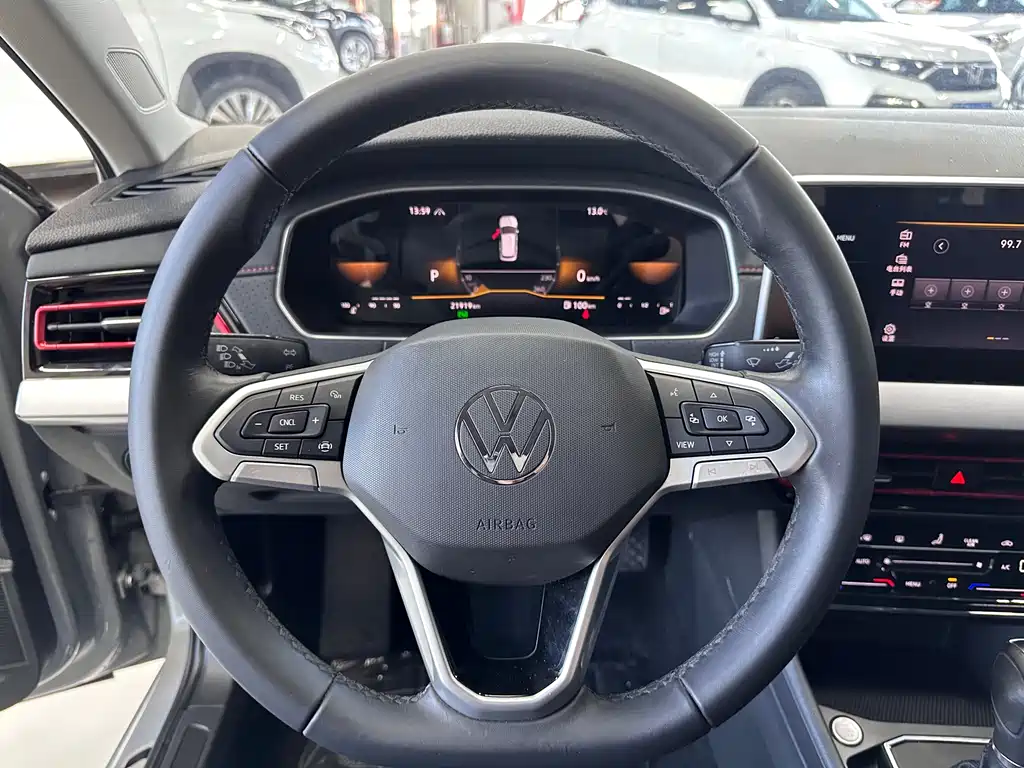 Volkswagen Lavida 2022 — фото 10