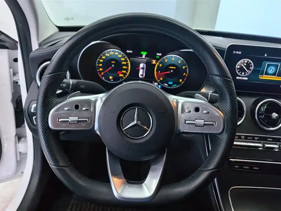 Mercedes-Benz C-Class 2021 — фото 15