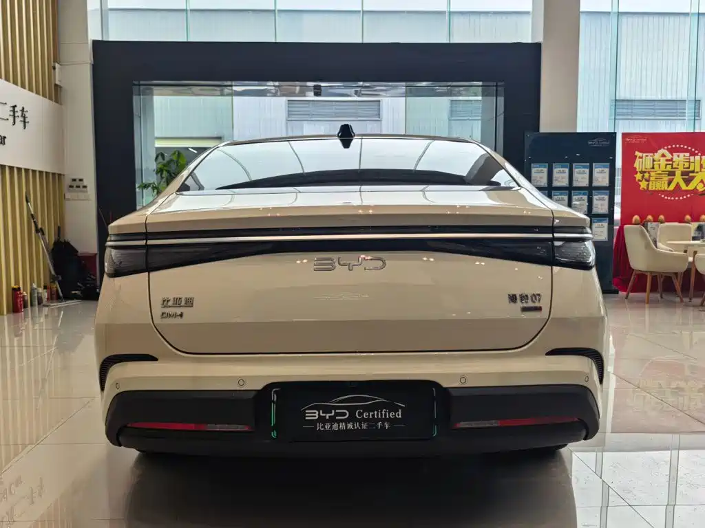 BYD Seal 07 DM-i 2025 — фото 5