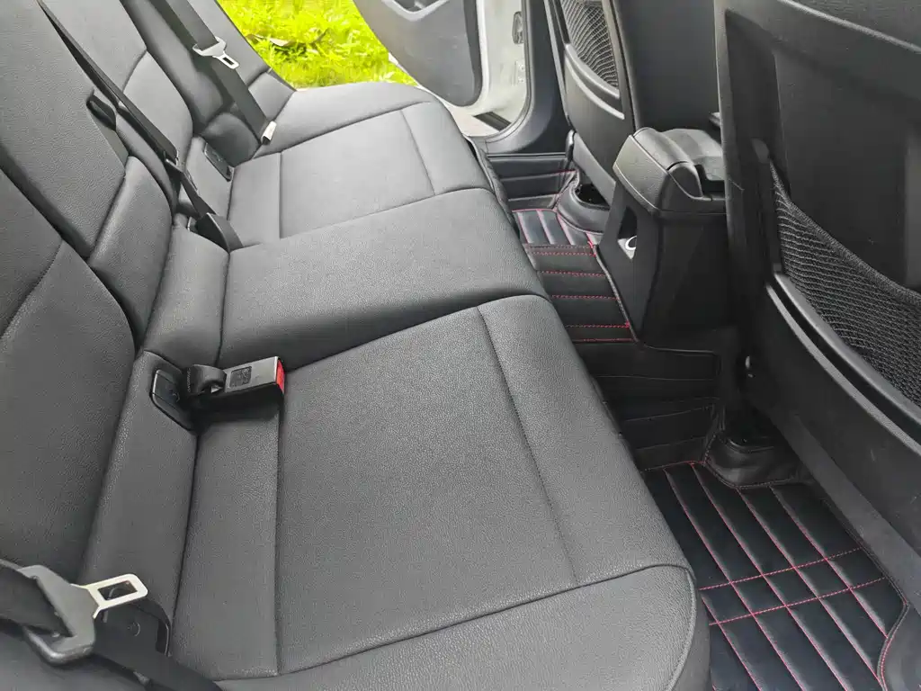 BMW X1 2015 — фото 15