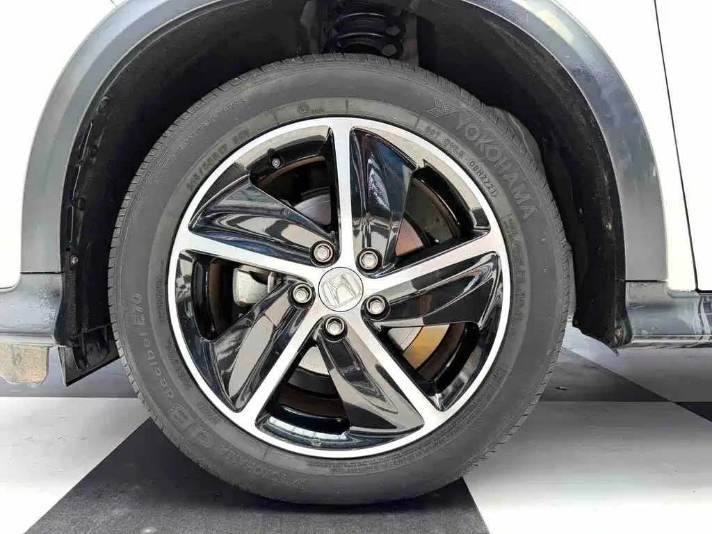 Honda Vezel 2021 — фото 8