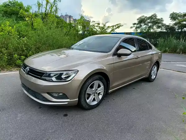 Volkswagen Lamando 2015