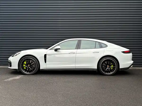 Porsche Panamera New Energy 2023