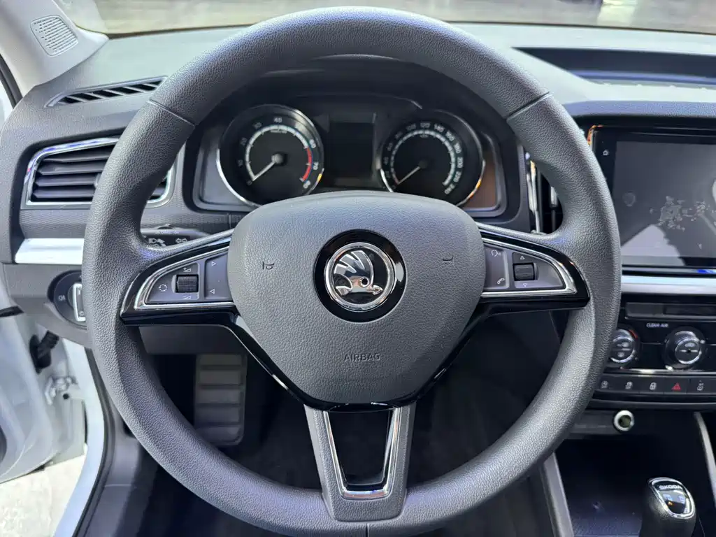Skoda Kamiq 2023 — фото 12