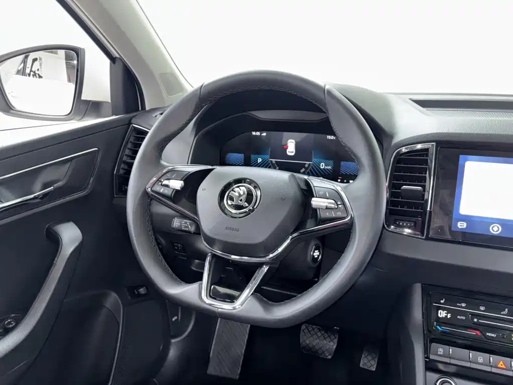 Skoda Karoq 2022 — фото 18