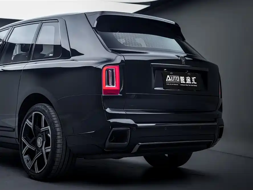 Rolls-Royce Cullinan 2021 — фото 3