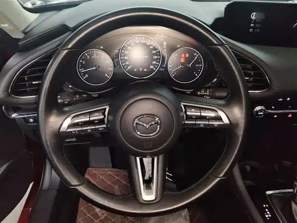 Mazda 3 Axela 2022
