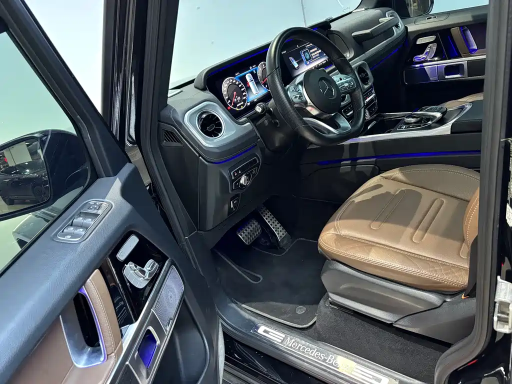Mercedes-Benz G-Class 2024 — фото 10
