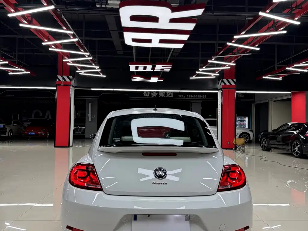 Volkswagen Beetle 2015 — фото 6
