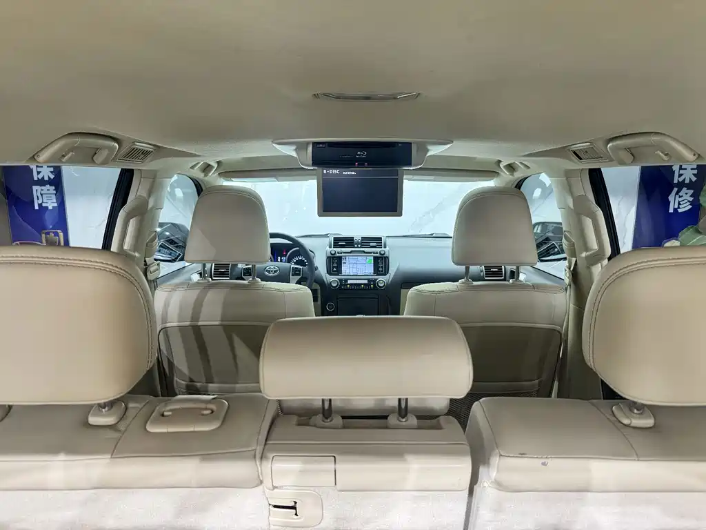 Toyota Prado 2015 — фото 23