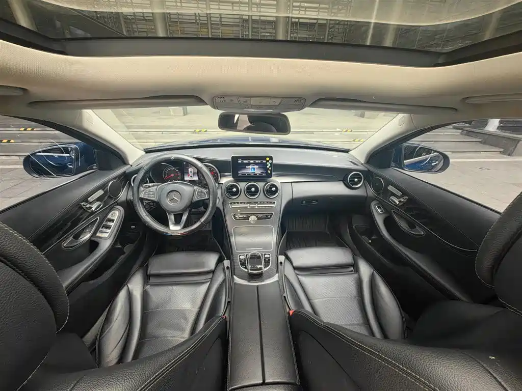 Mercedes-Benz C-Class 2018 — фото 14