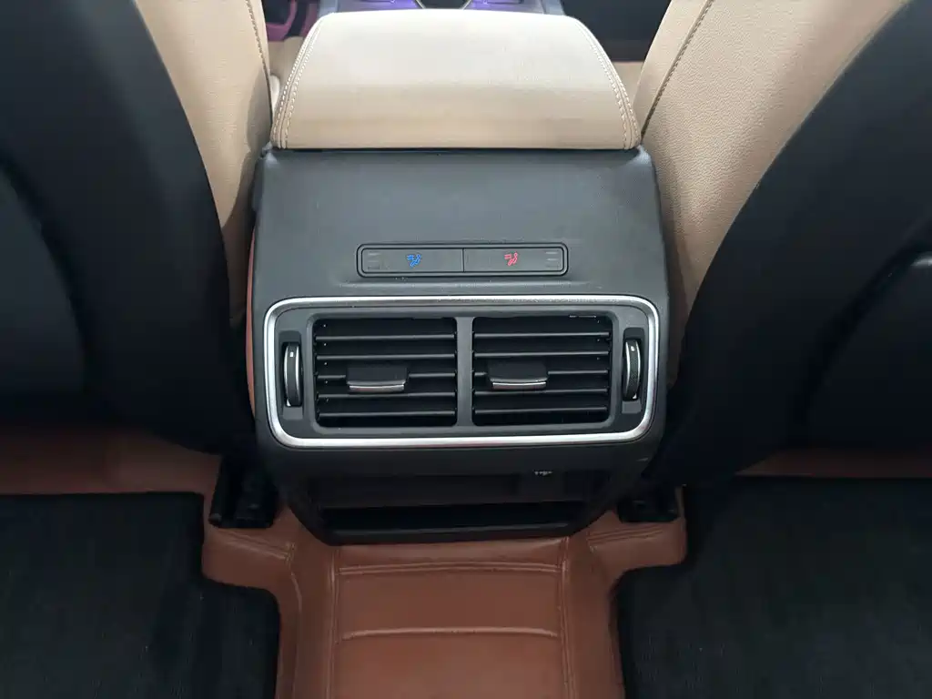 Land Rover Discovery Sport 2025 — фото 19