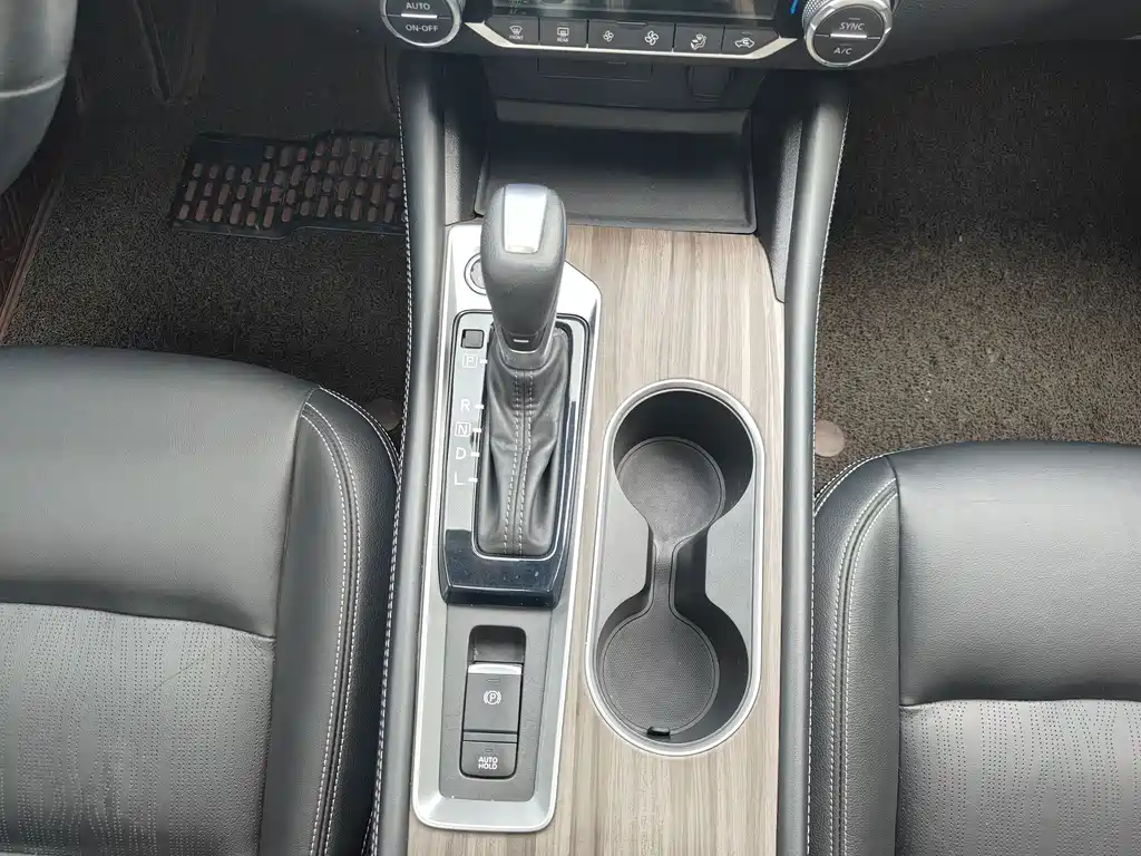 Nissan Teana 2021 — фото 12