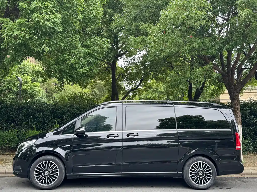Mercedes-Benz V-Class 2019 — фото 3