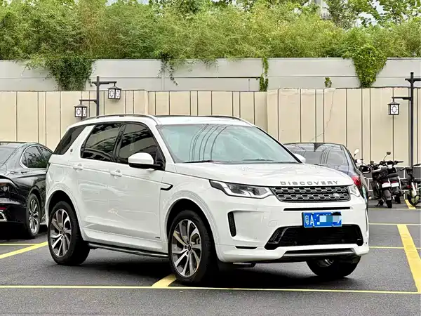 Land Rover Discovery Sport 2021