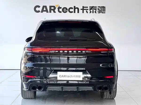 Porsche Cayenne 2011