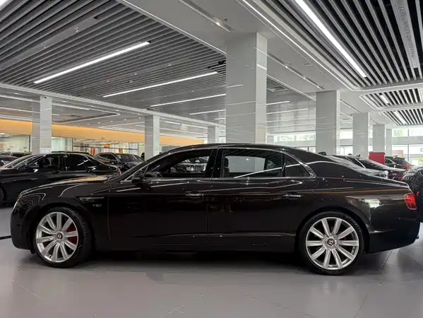 Bentley Flying Spur 2017