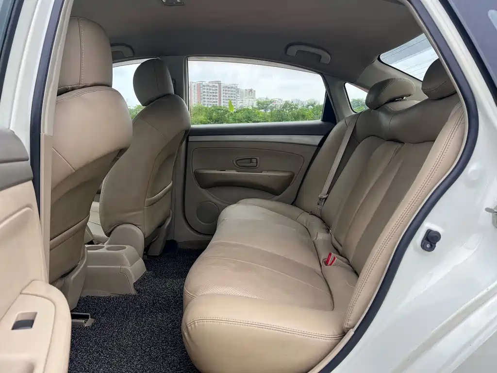 Nissan Sylphy 2015