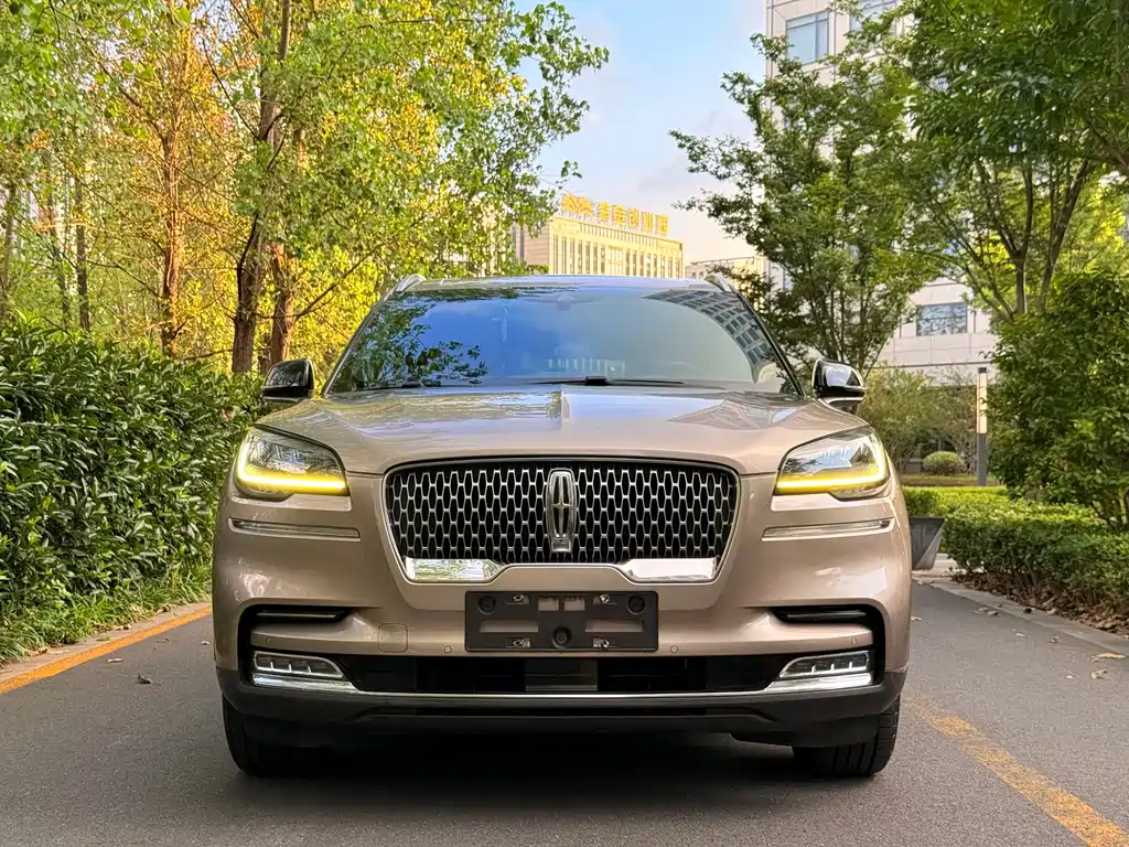 Lincoln Aviator 2020 — фото 2