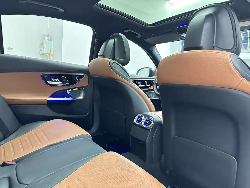 Mercedes-Benz C-Class 2021 — фото 15