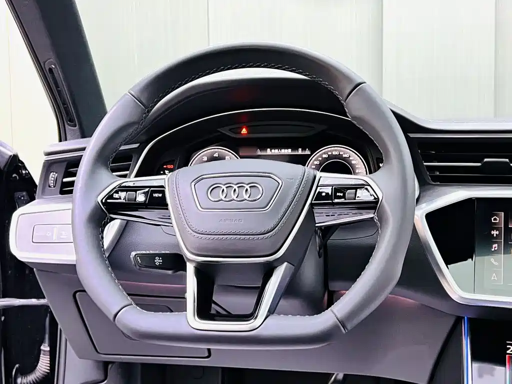 Audi A6L 2025 — фото 10