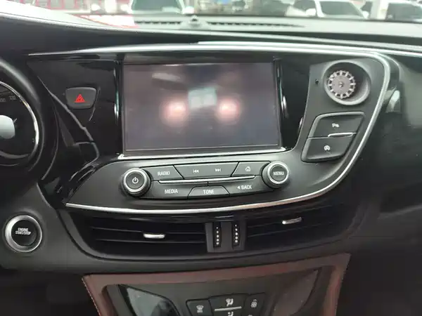 Buick Envision Plus 2019
