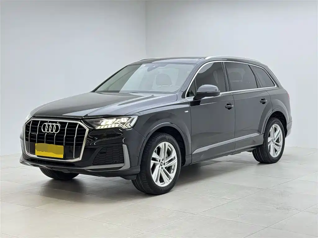 Audi Q7 2023 — фото 1