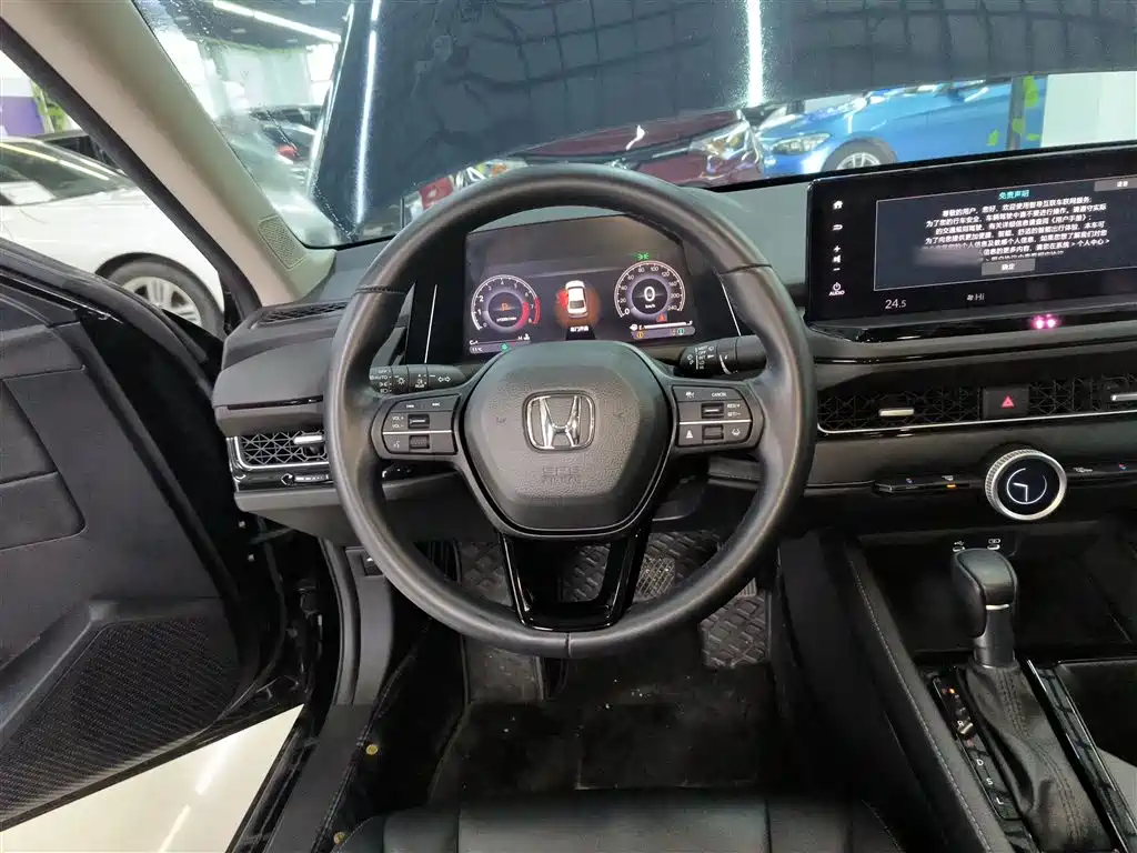 Honda Inspire 2023 — фото 11