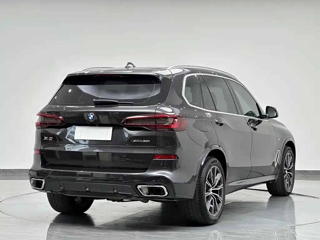 BMW X5 2023 — фото 8