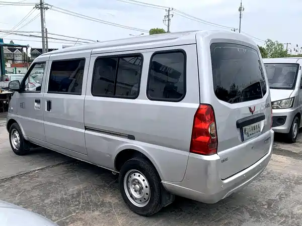 Wuling Rongguang 2017