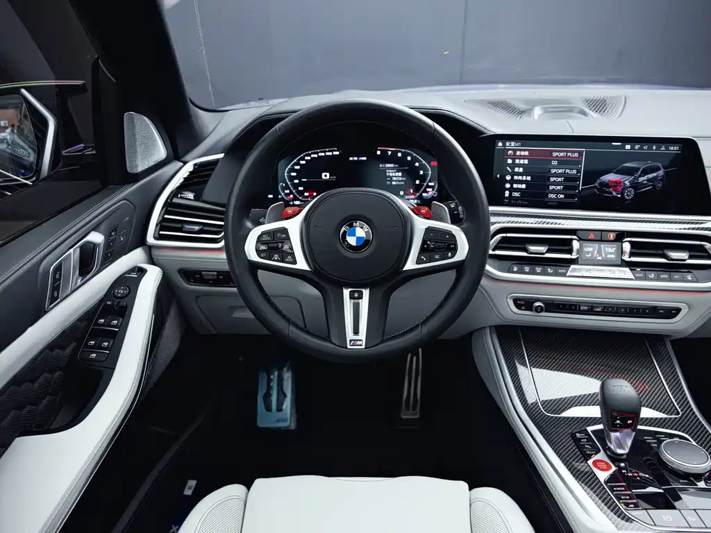 BMW X5 M 2021 — фото 28