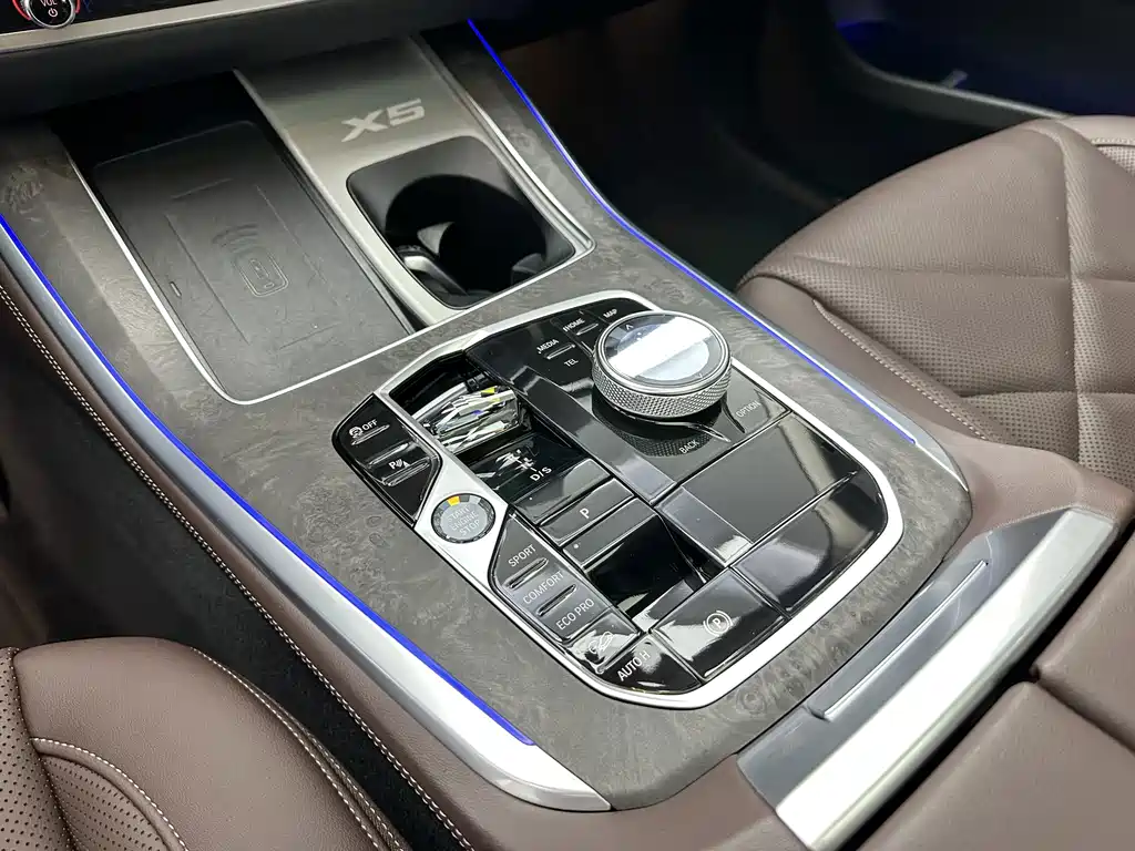 BMW X5 2024 — фото 19
